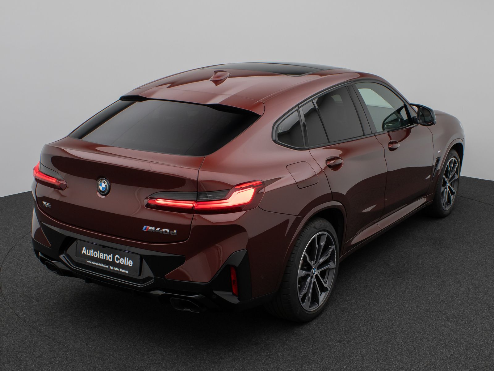 Fahrzeugabbildung BMW X4 M40d 360° Laser DAB Panorama HUD Komfort HiFi