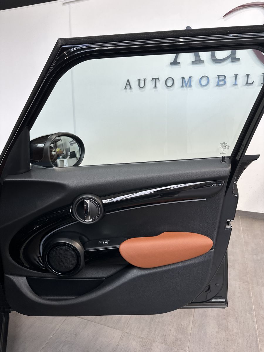 Fahrzeugabbildung MINI Cooper S 5-Türer Classic-Trim NAV+LED+KAMERA+DA