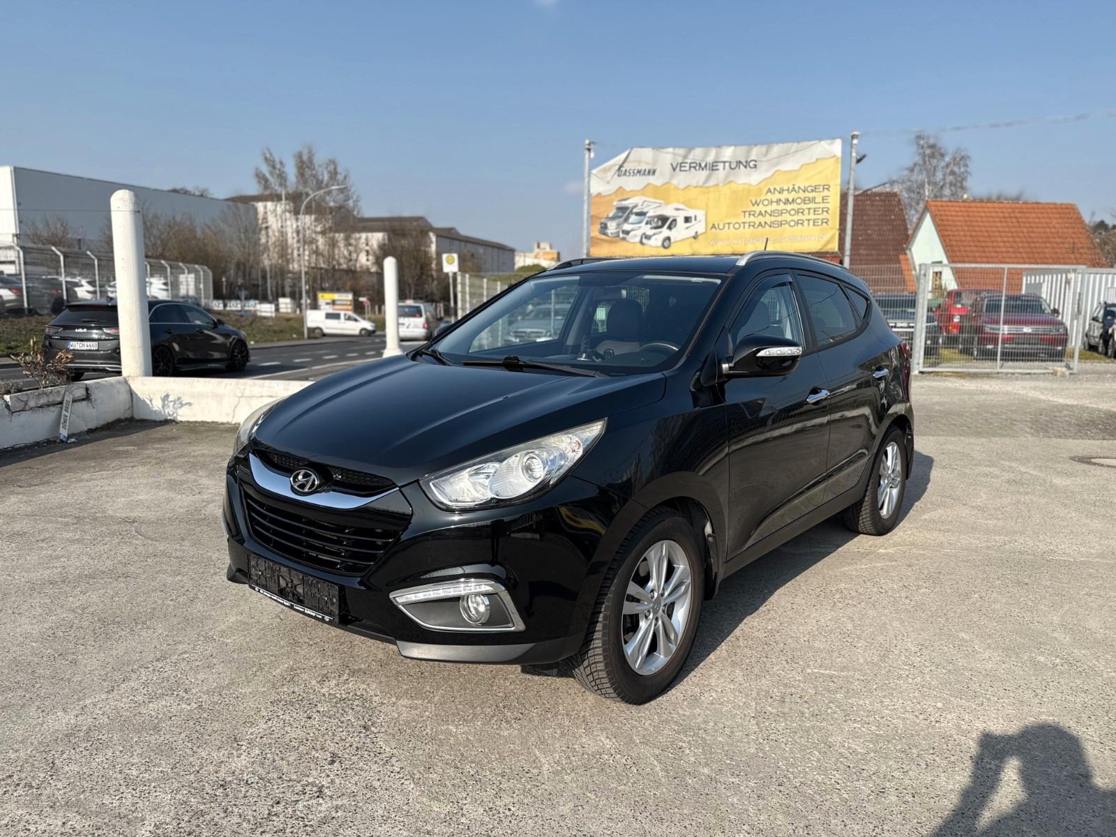 Hyundai ix35 Premium 4x4 Leder Navi 4xSHZ AHK PDC Kamera
