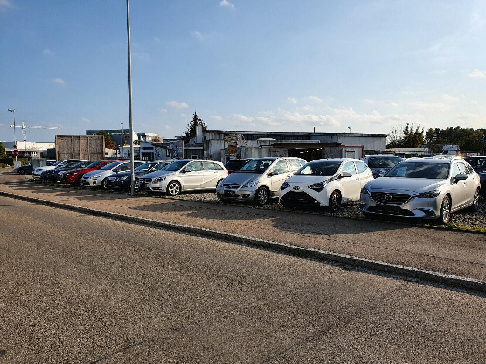 showroom-image-top