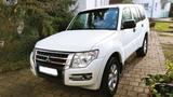 Mitsubishi Pajero 3,2 DI-D 4WD - - Mitsubishi Pajero mit Diesel-Antrieb