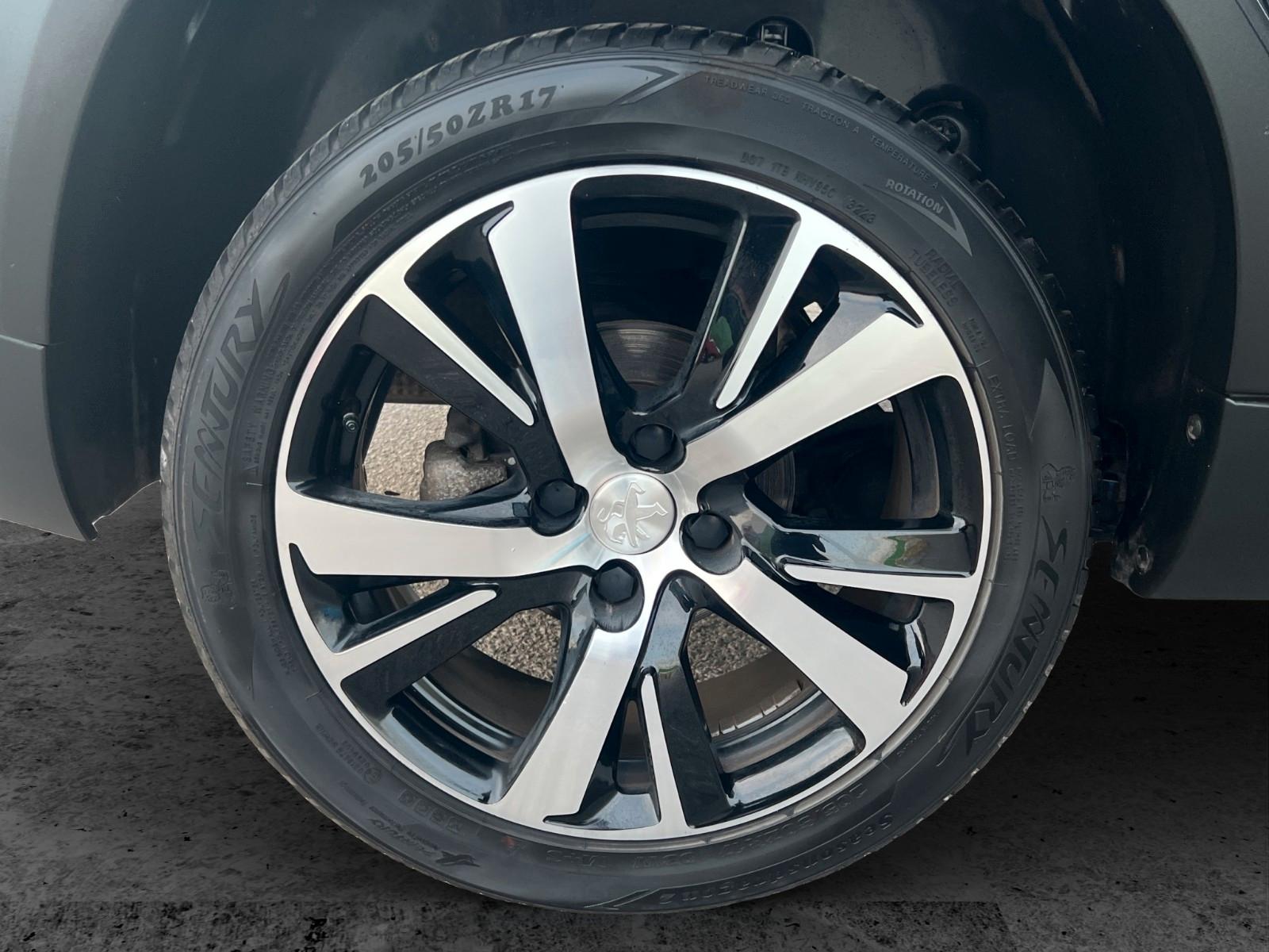 Peugeot 2008 Allure"Garantie-ServiceNEU"2.Hand