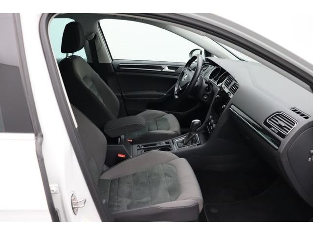 Fahrzeugabbildung Volkswagen Golf VII 1.5 DSG Highline