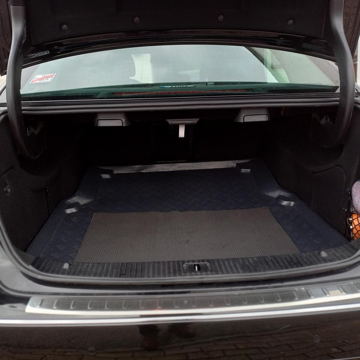 Mercedes-Benz E 220 CDI BlueEFFICIENCY AVANTGARDE AVANTGARDE