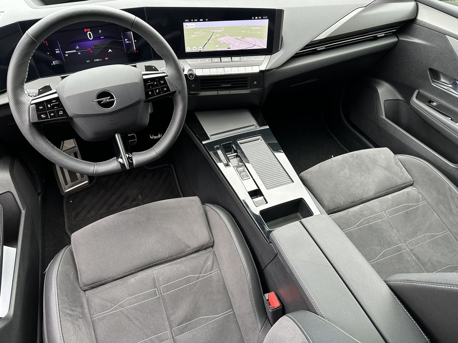 Fahrzeugabbildung Opel Astra SpT 1.5D Aut. GS-Line NAV+LED+ACC+HUD+PANO