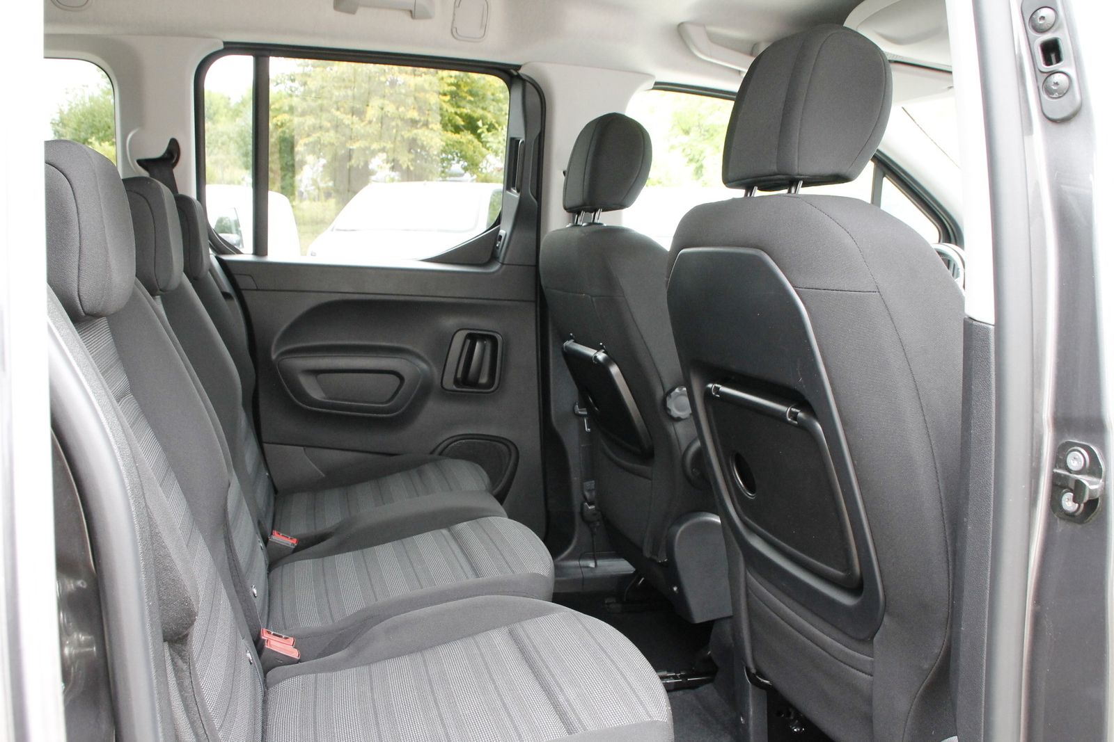 Fahrzeugabbildung Opel Combo Life Elegance