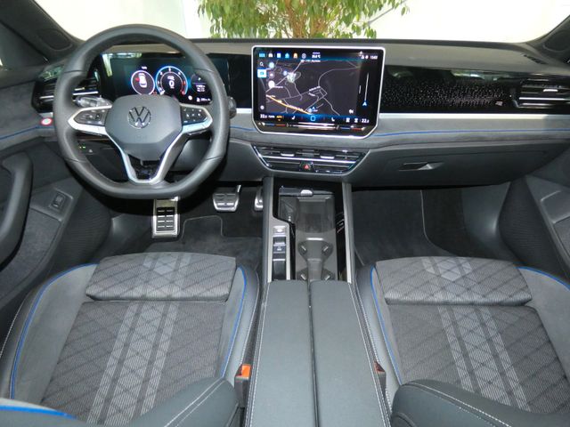 Passat Variant 2.0 TDI R-Line Black Style AHK