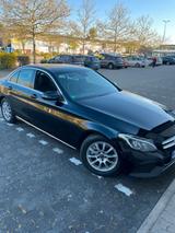 Mercedes-Benz C 200 Automatik - Mercedes-Benz C 200 Gebrauchtwagen in Karlsruhe