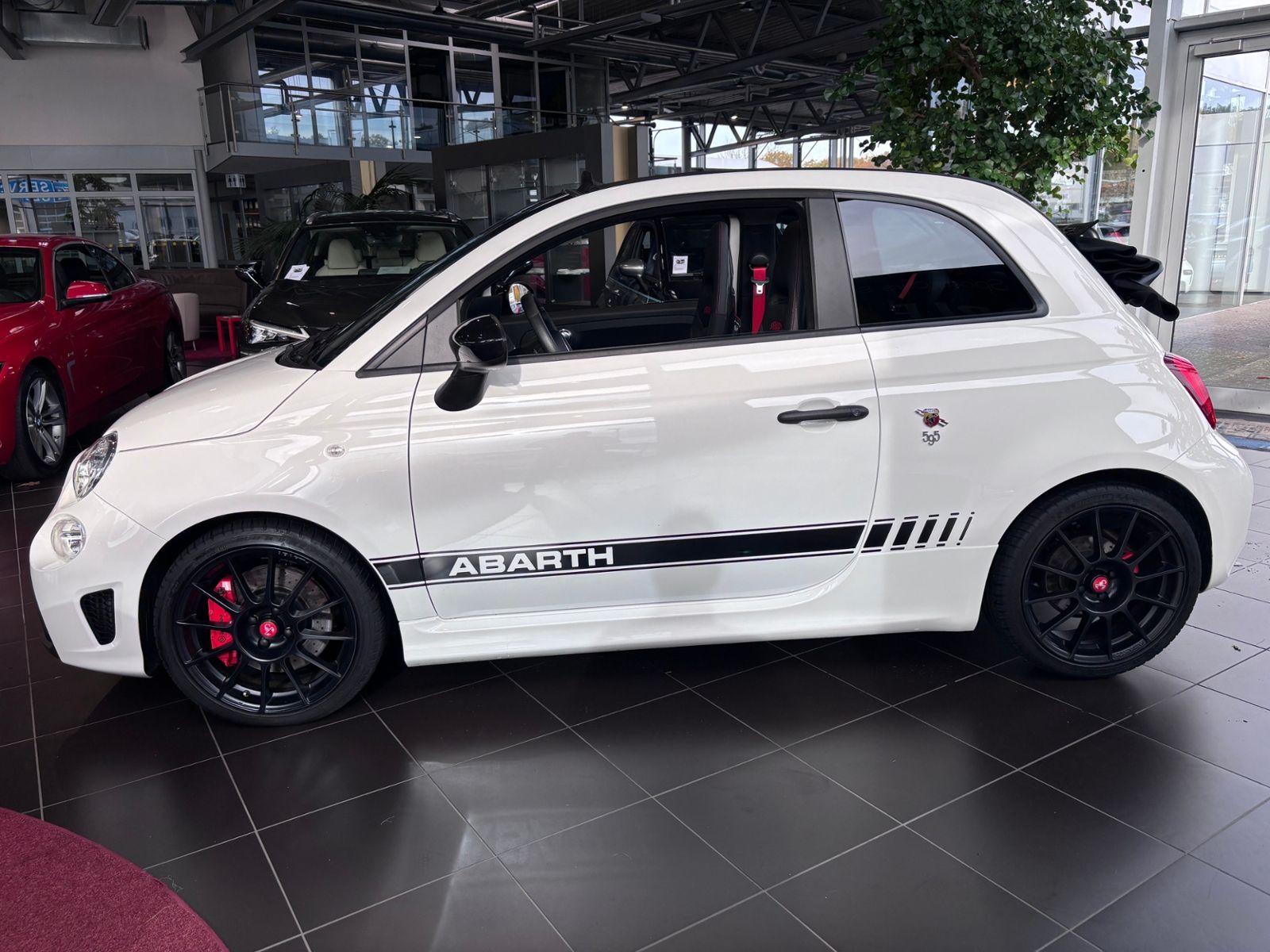Fahrzeugabbildung Abarth 595 C esseesse BEATS XENON NAVI ALU