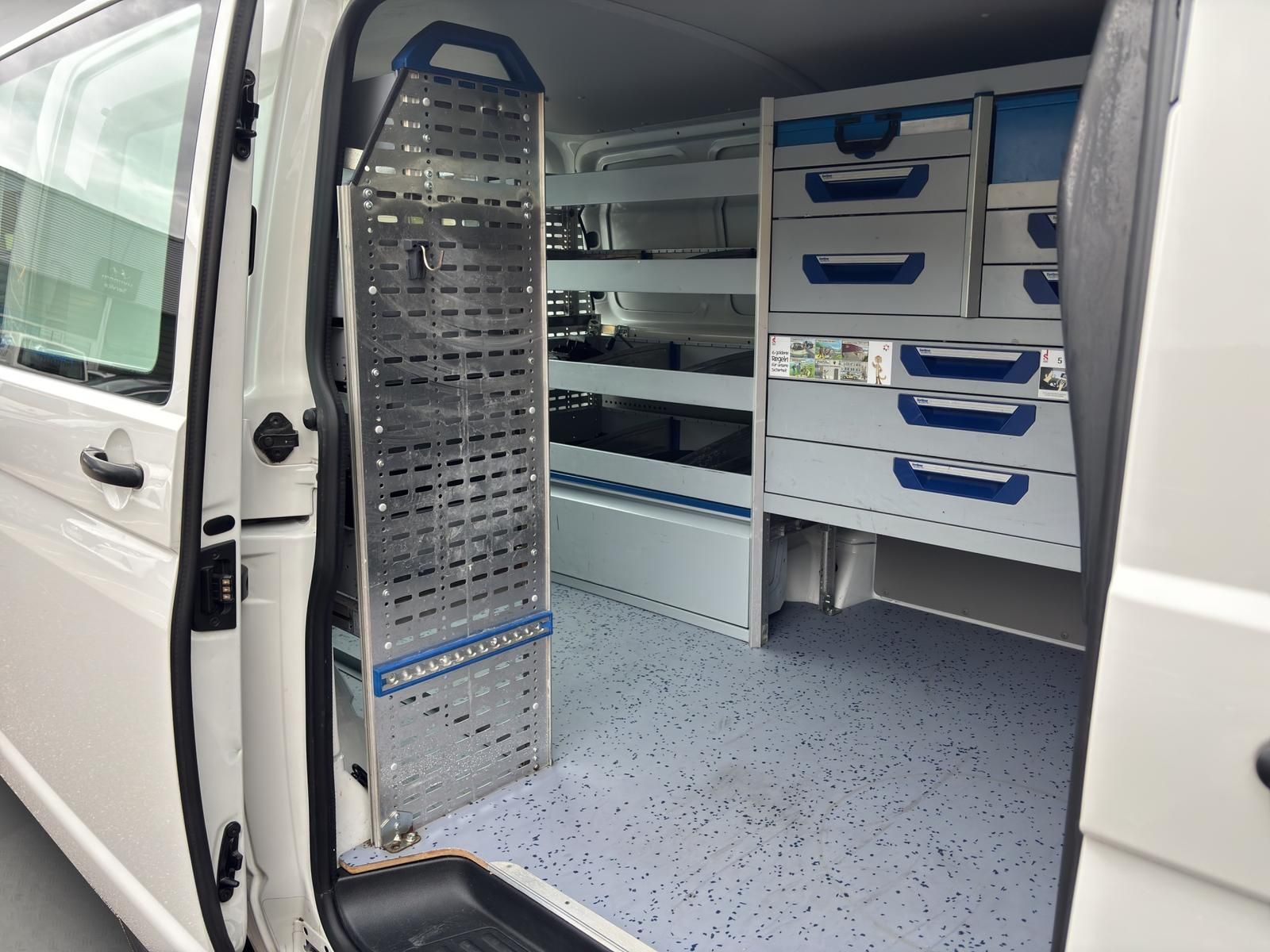 T6 Transporter Kasten 2.0 TDI NAVI RFK ACC LED