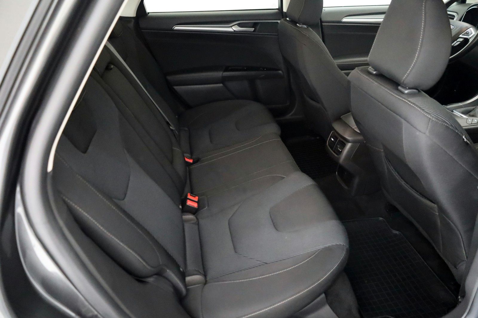 Fahrzeugabbildung Ford Mondeo Turnier Titanium Navi,SH,PDC,AHK,SR+WR