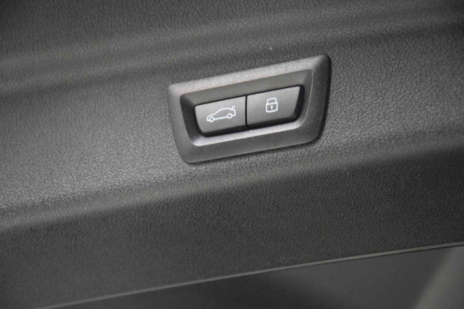 Fahrzeugabbildung BMW 223i xDrive Active Tourer M Sport Pano HuD AHK