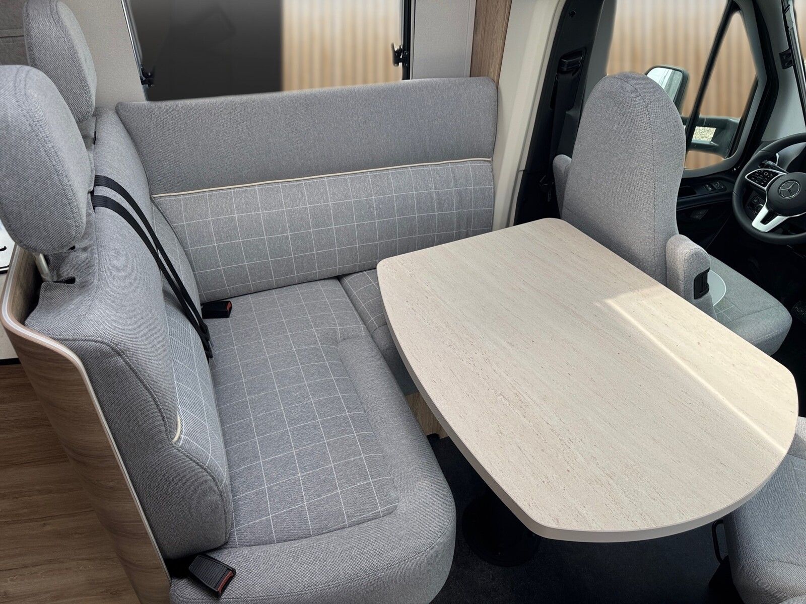Fahrzeugabbildung Eura Mobil Profila T PT726EB Mondial Plus Paket, Zusatzbett