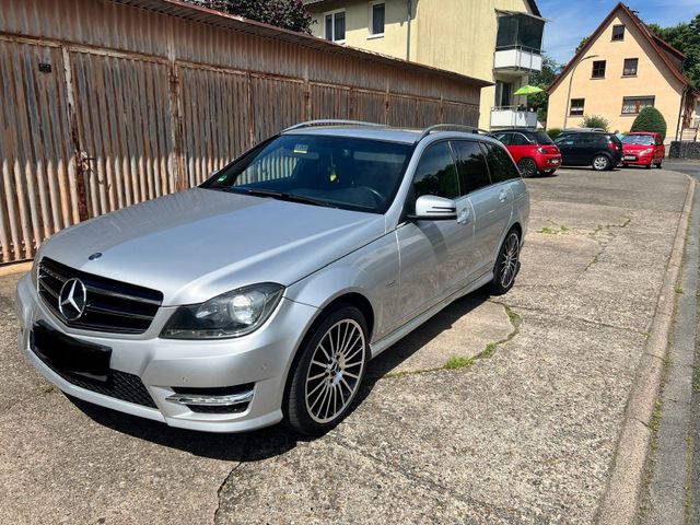 Mercedes-Benz C220 CDI AMG Line