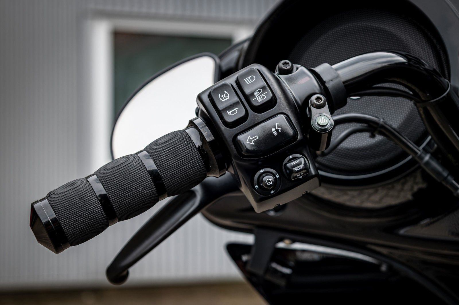 Fahrzeugabbildung Harley-Davidson FLHXST STREET GLIDE ST 117 - Kesstech -