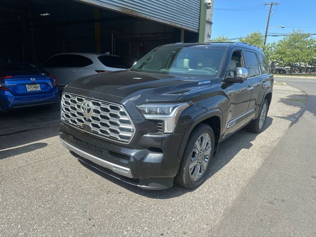 Toyota Sequoia Capeston T1: 99.800 EUR