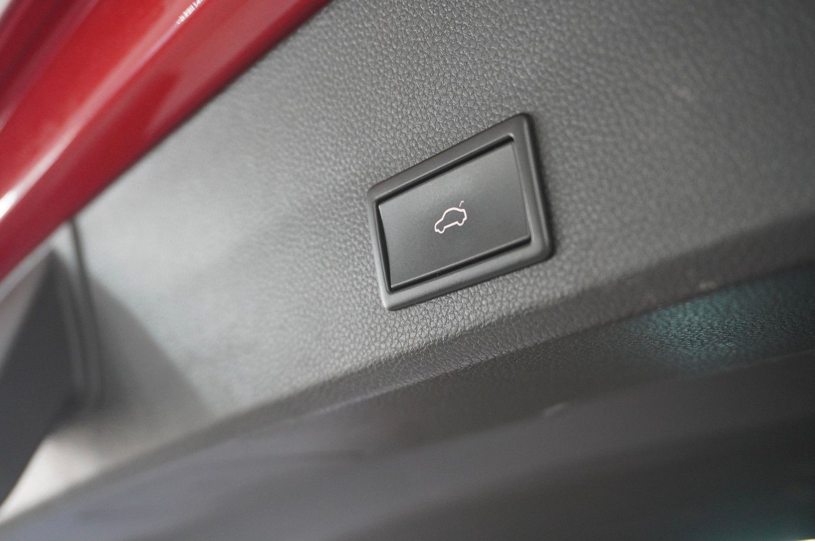 Fahrzeugabbildung SEAT Ateca .1.5 TSI FR SPORT DSG NAVI/LED/KAMERA/AHK