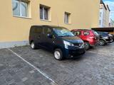 Nissan NV 200 Evalia Diesel 1.5 110PS - Nissan Evalia von privat