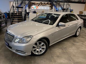 Mercedes-Benz E 350 CDI 4Matic *SPEEDTRONIIC*AHK*NAVI*SZHZ*