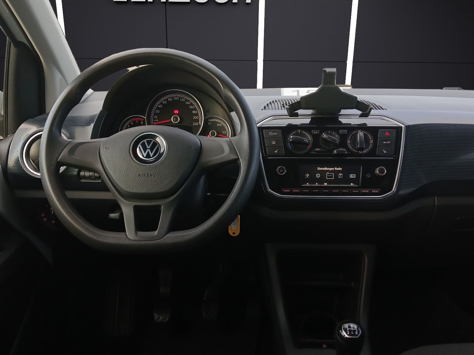 Fahrzeugabbildung Volkswagen up! 1.0 Basis Klima DAB SHZ