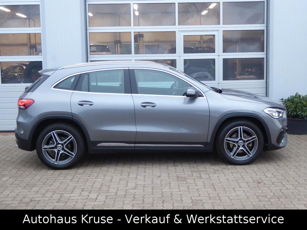 Mercedes-Benz GLA 200