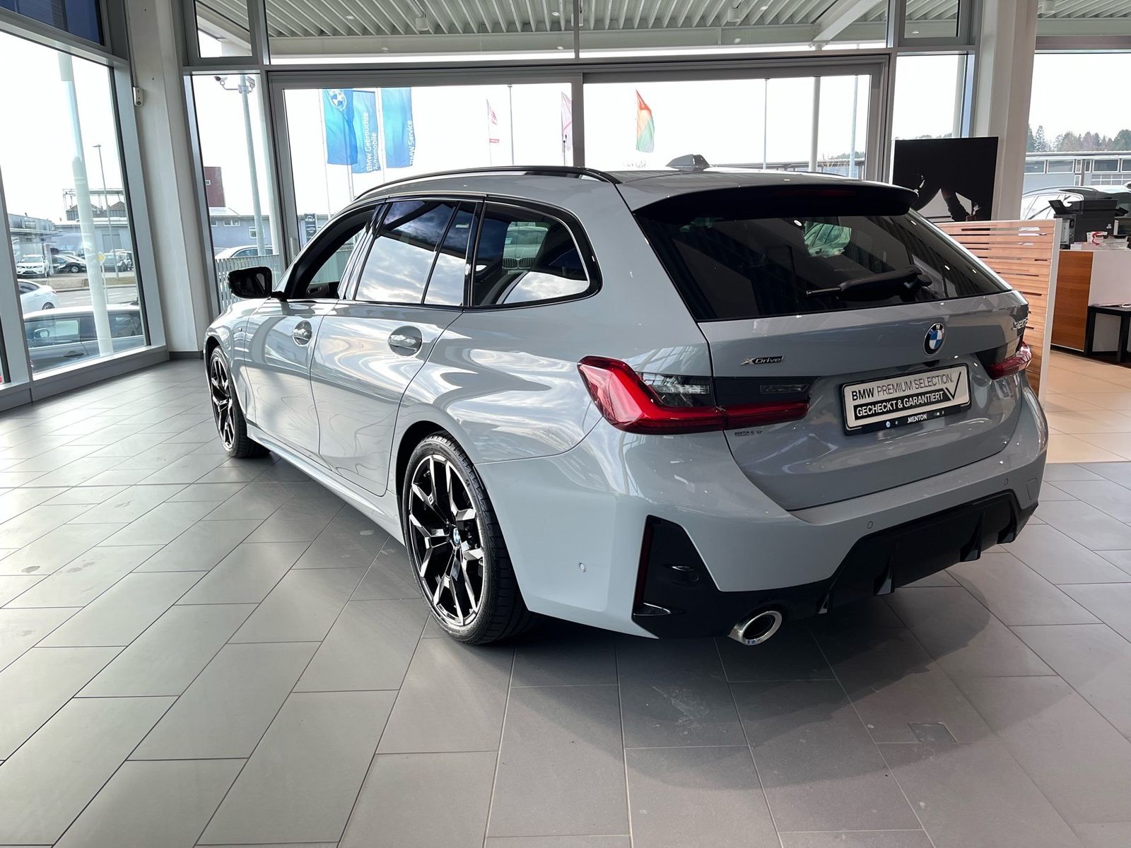 BMW 320d xDrive M-Sportpaket 19 AHK LED RFK Pano foto 5