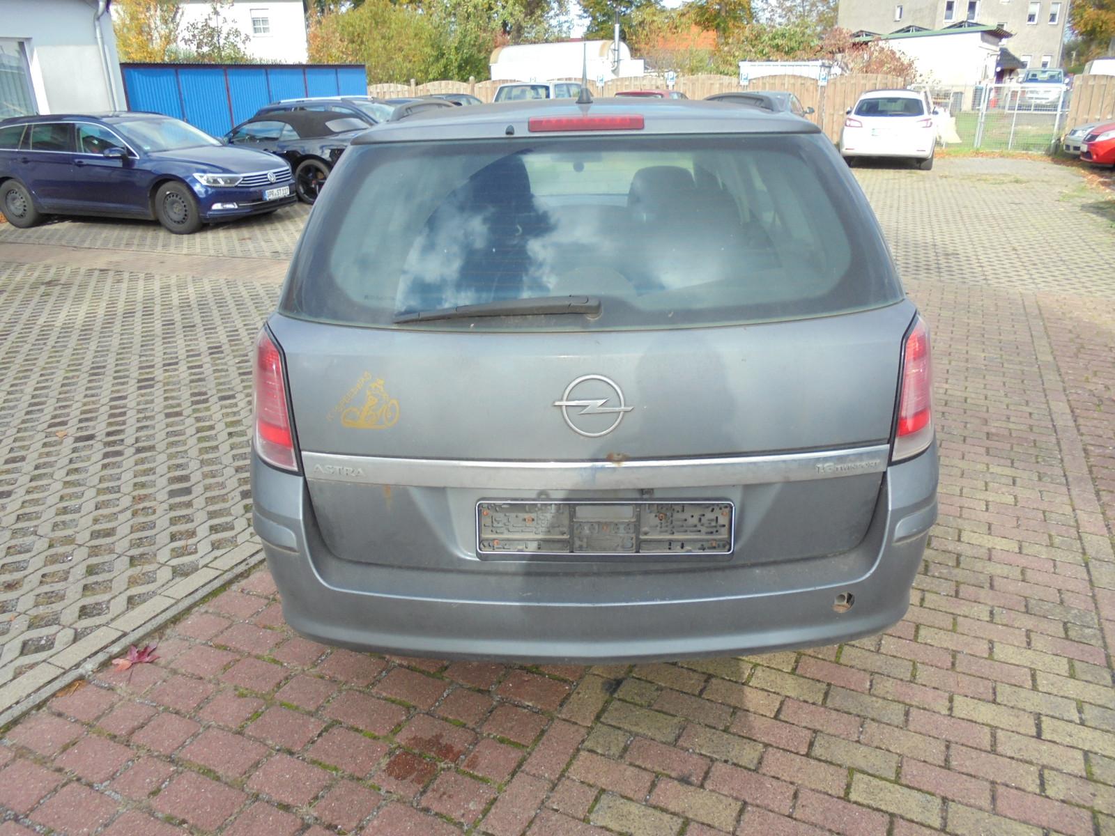Opel Astra 2005 — photo 6