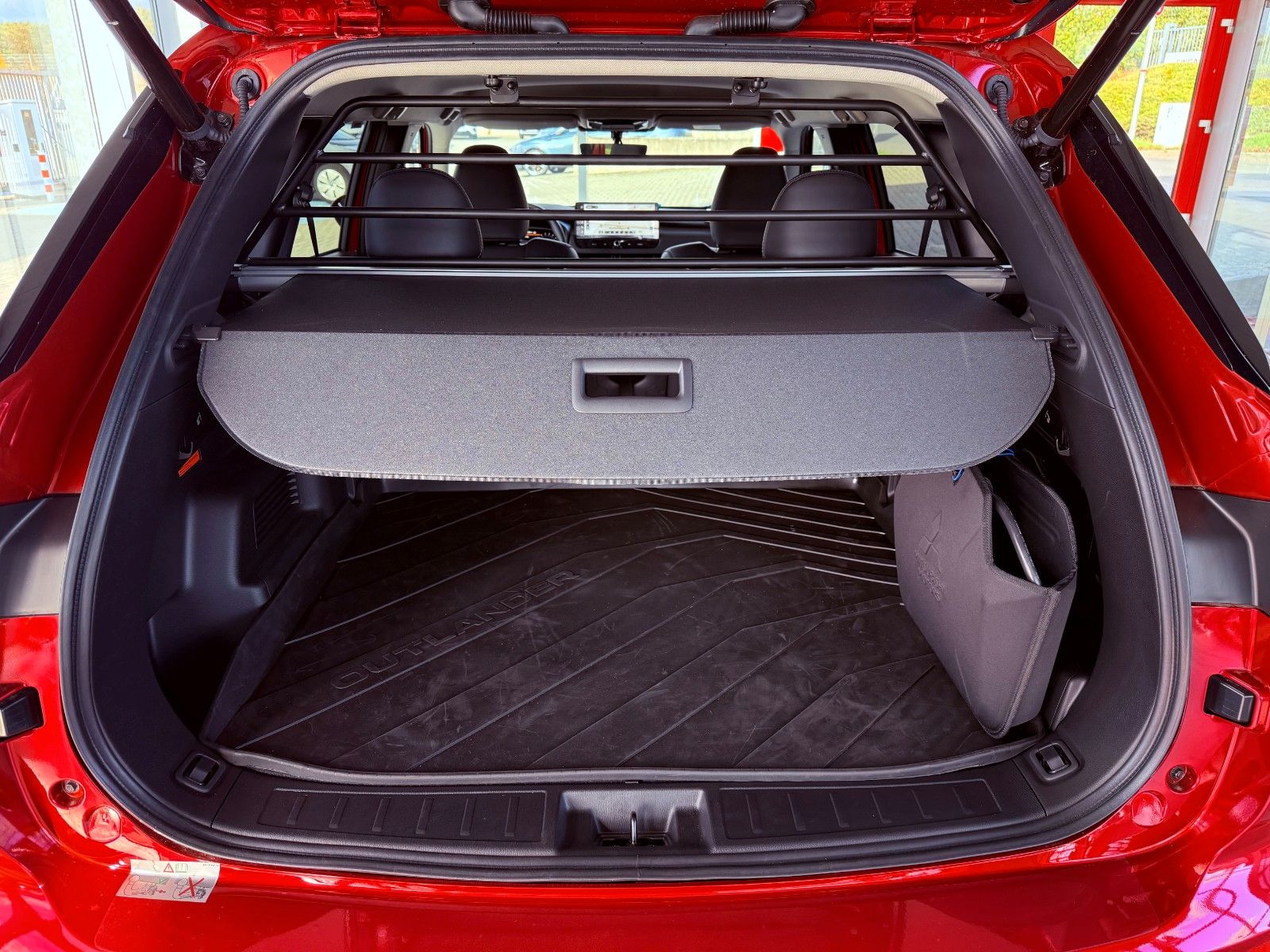 Fahrzeugabbildung Mitsubishi Outlander Intro Edi. PHEV 4WD LED AHK Kam 20"