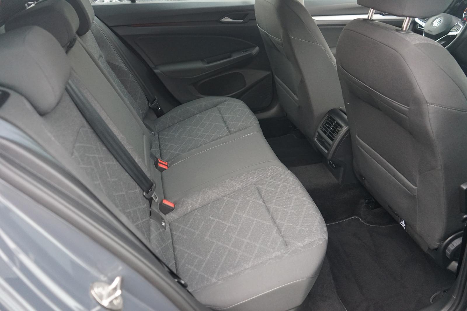 Volkswagen Golf VIII Variant 1.5 eTSI DSG LED Navi ACC PDC, миниатюра 24