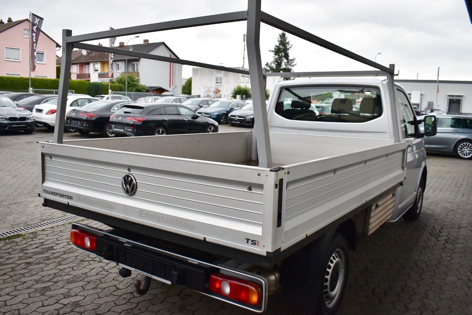 Fahrzeugabbildung Volkswagen T6 Transporter Pritsche lang,3 Sitzer,AHK