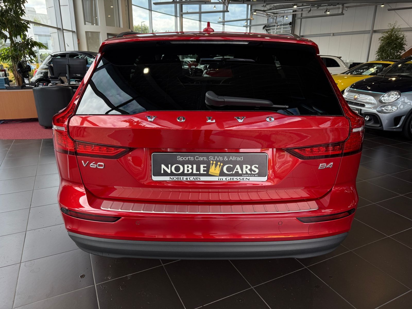 Fahrzeugabbildung Volvo V60 Kombi Core AHK LED ALU