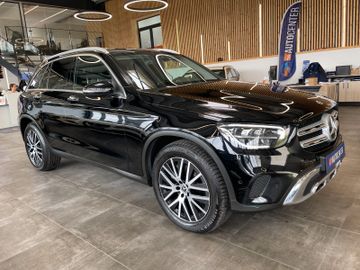 MYAUTOCENTER – Gebraucht- und Jahreswagen mit Werkstattservice in Pfaffenhofen Mercedes-Benz GLC 300 d 4Matic Aut.*NAVI*LED*1.HAND*19%*KAMERA