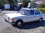 Mercedes-Benz 200 - Mercedes-Benz 200 in Nürnberg