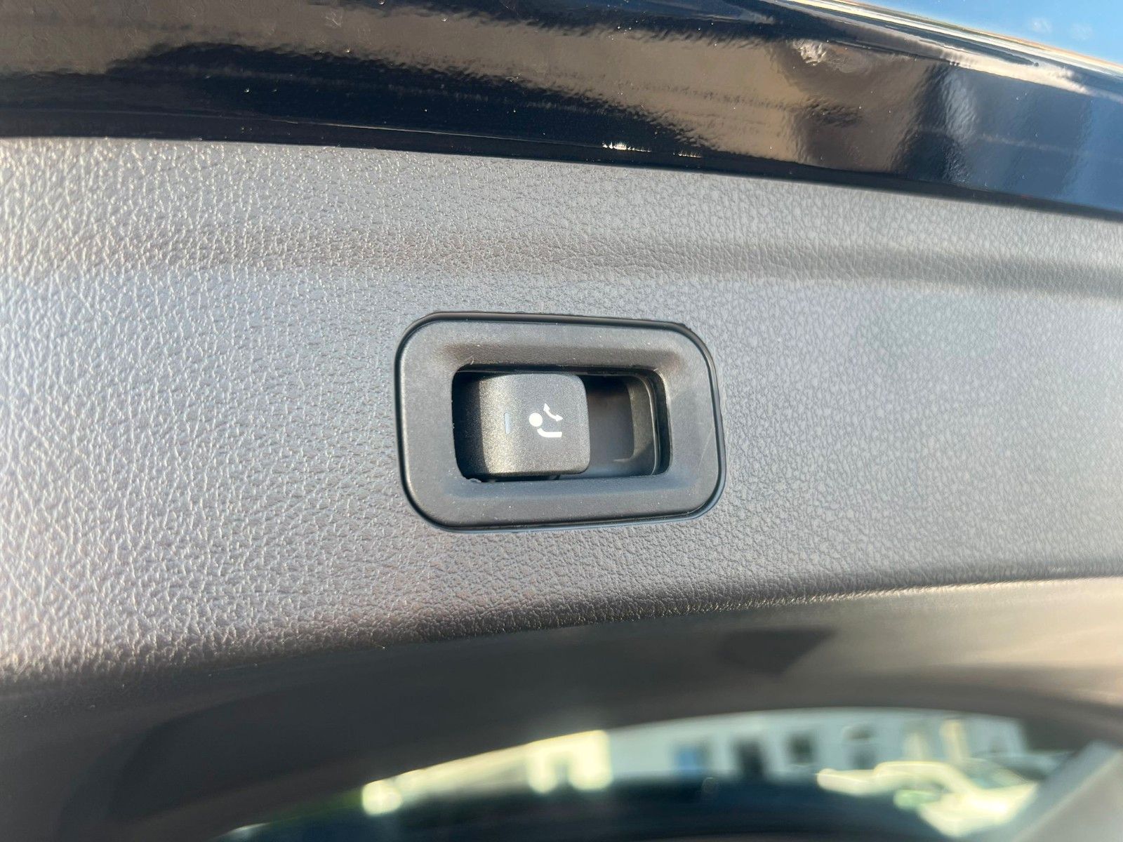 Fahrzeugabbildung Mercedes-Benz GLE 300 d 4Matic,Leder,Navi,LED,Kamera,Pano,AHK