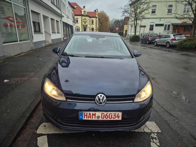 Volkswagen Golf VII Lim. Trendline BMT