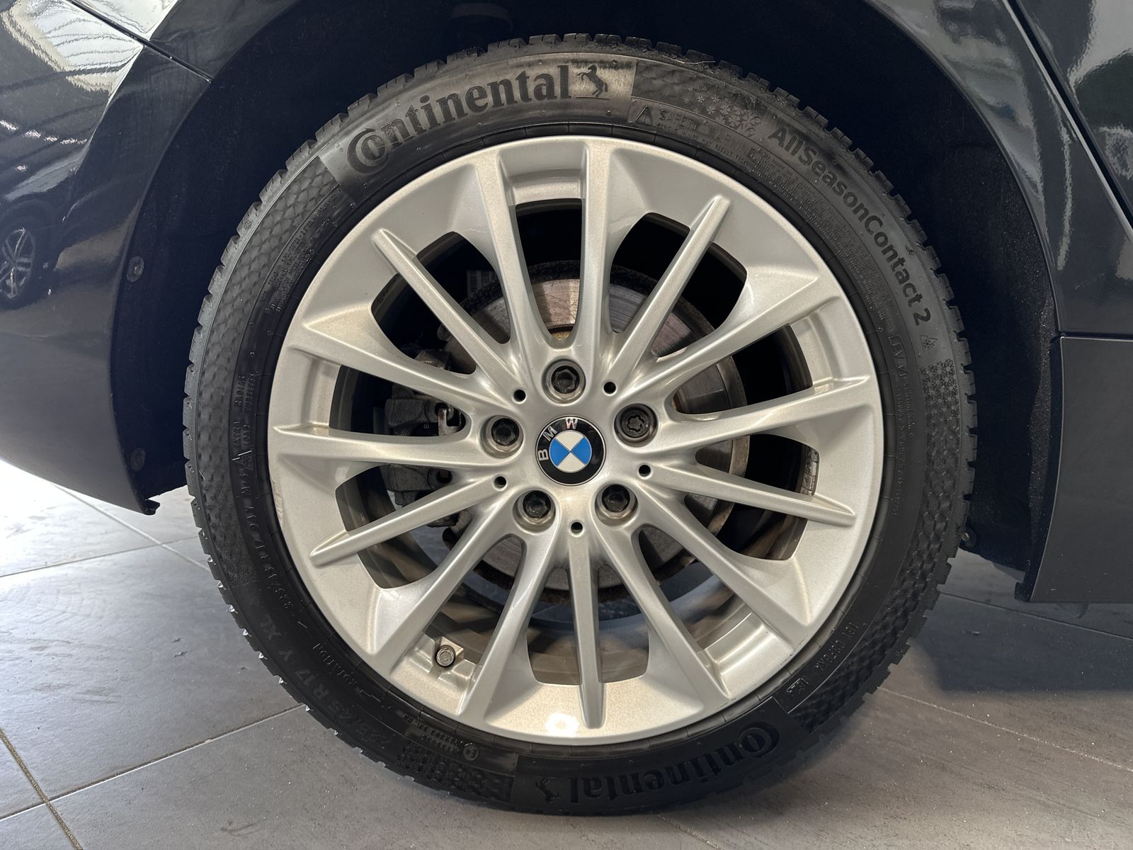 Fahrzeugabbildung BMW 118d Sport-Line Aut. NAV+LED+PANO+SPIEGEL-PAKET