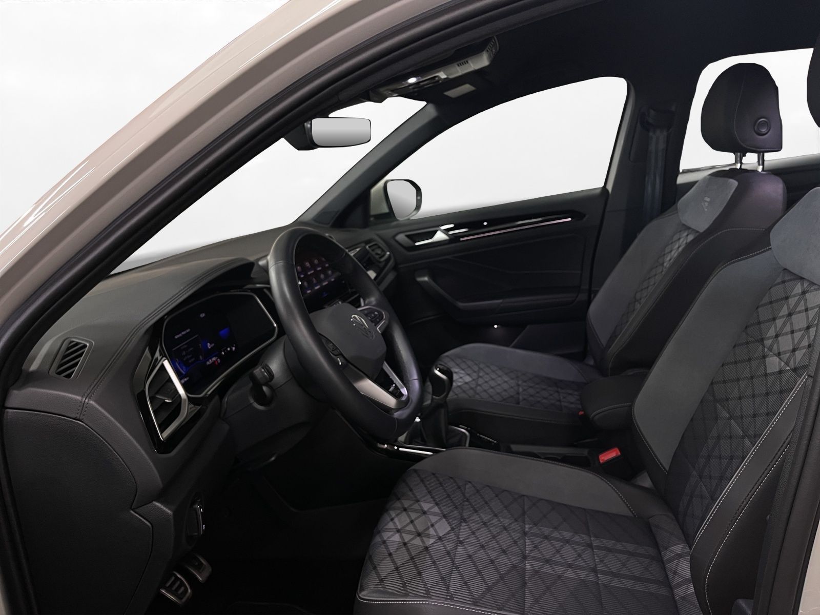 Volkswagen T-Roc - Bild 15
