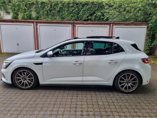 Renault Megane IV TCE 205 GT EDC