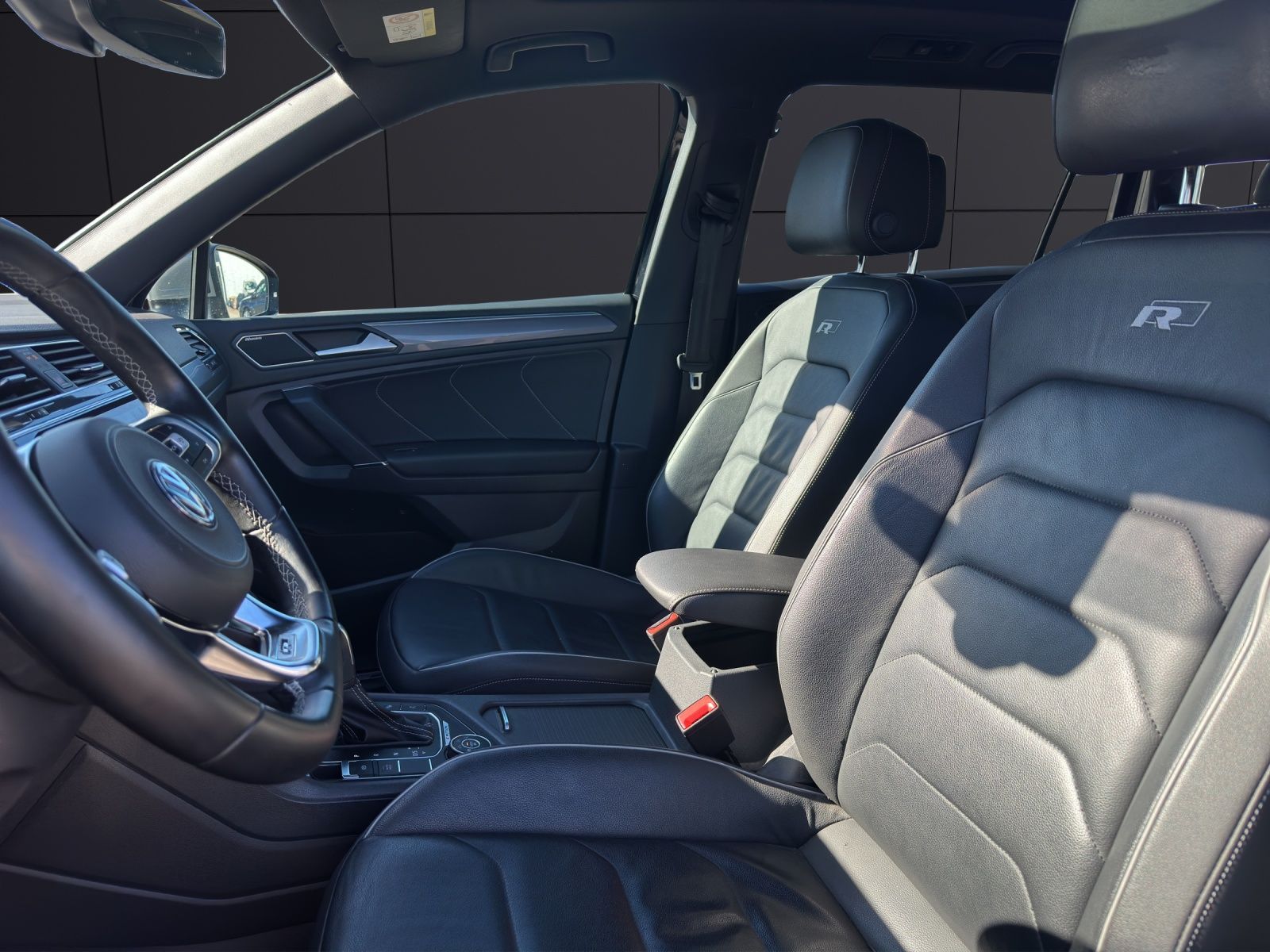 Fahrzeugabbildung Volkswagen Tiguan Allspace Highline TDI DSG 4M LED LEDER 7-