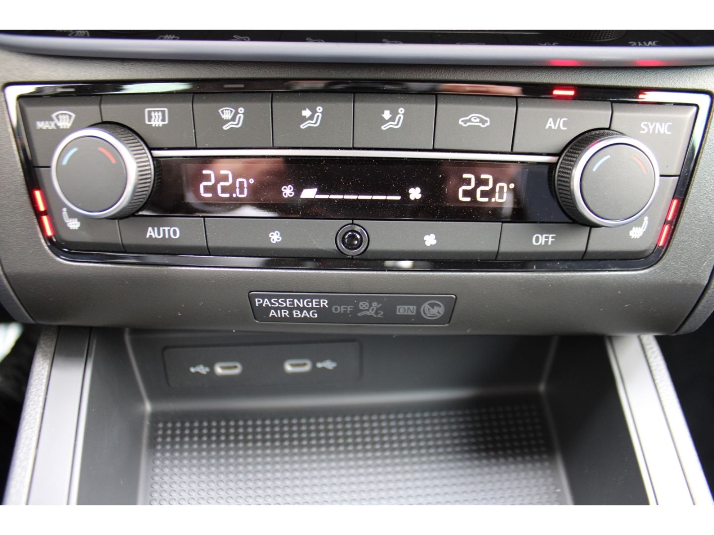 SEAT Ibiza 1.0 TSI FR DSG ACC LED Full Link RFK SHzg - Image 26