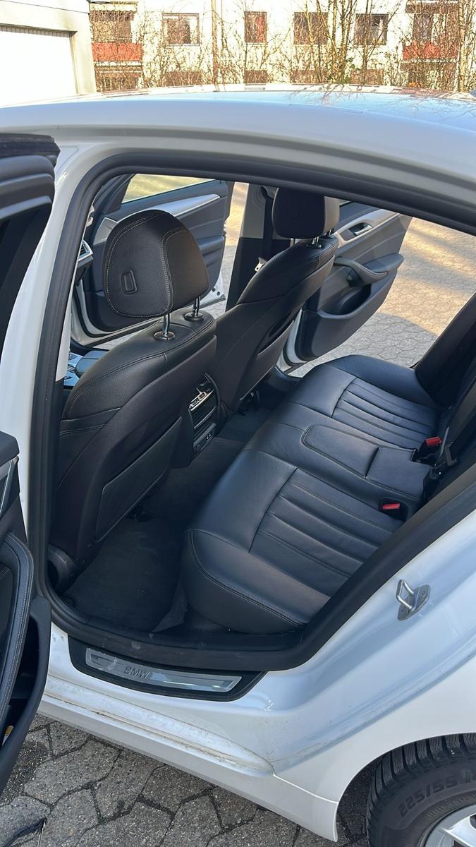 BMW 530e xDrive -iPerformance Limousine G30