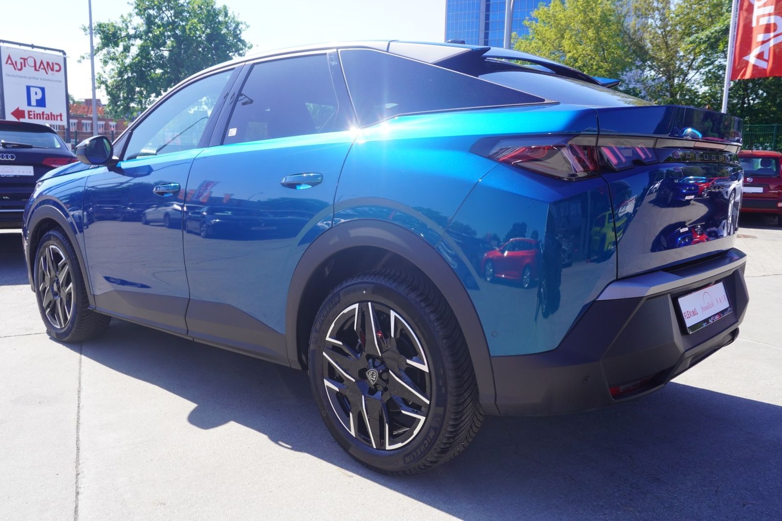 Peugeot 3008 1.2 Hybrid 145 Aut. LED ACC Navi 360° imagem 3