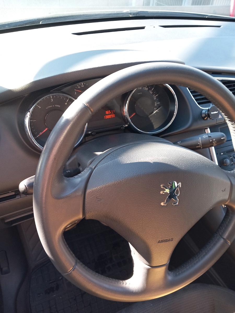 Peugeot 3008 2012 — photo 6