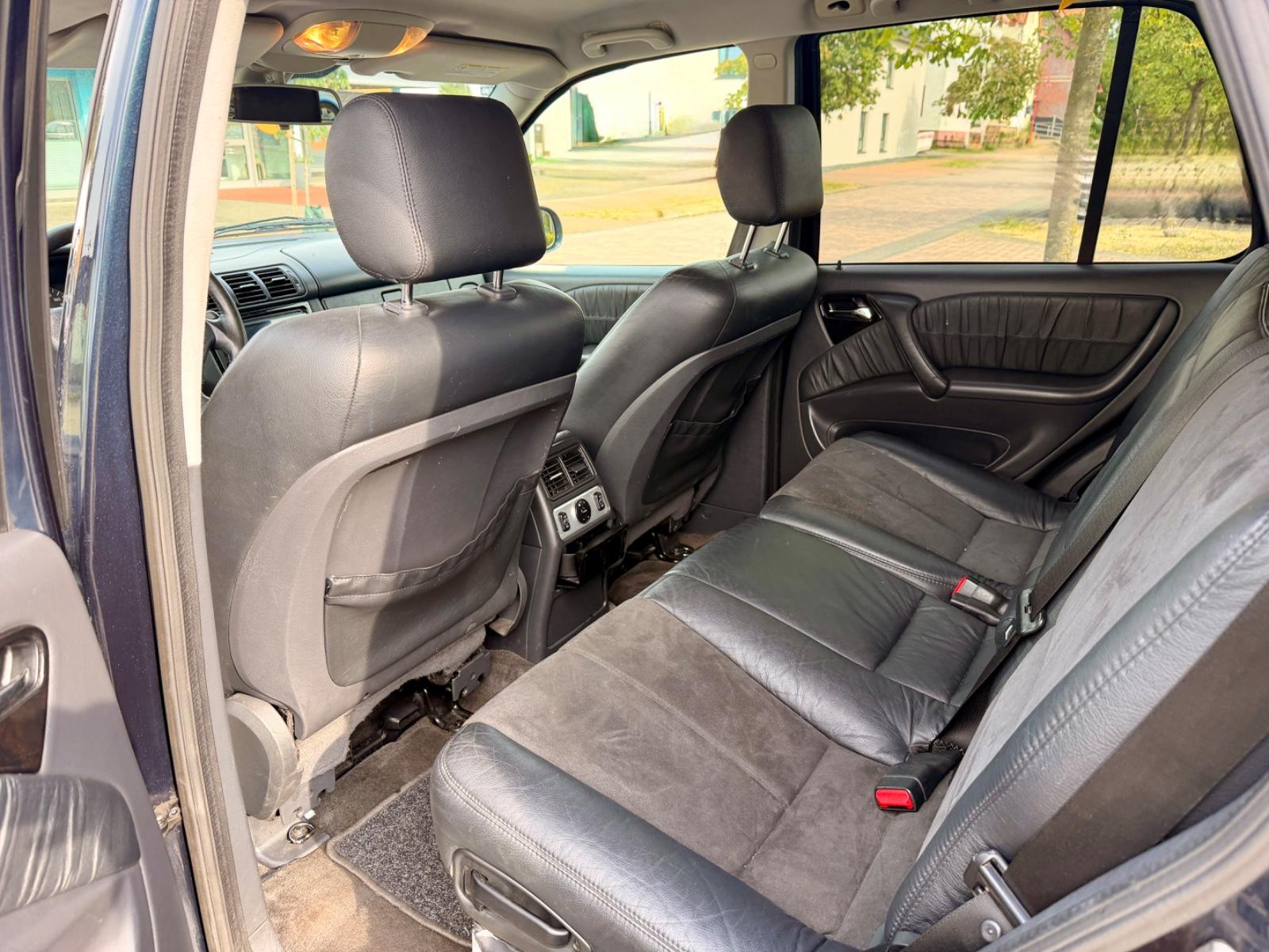 Mercedes-Benz ML270 2004 — photo 11