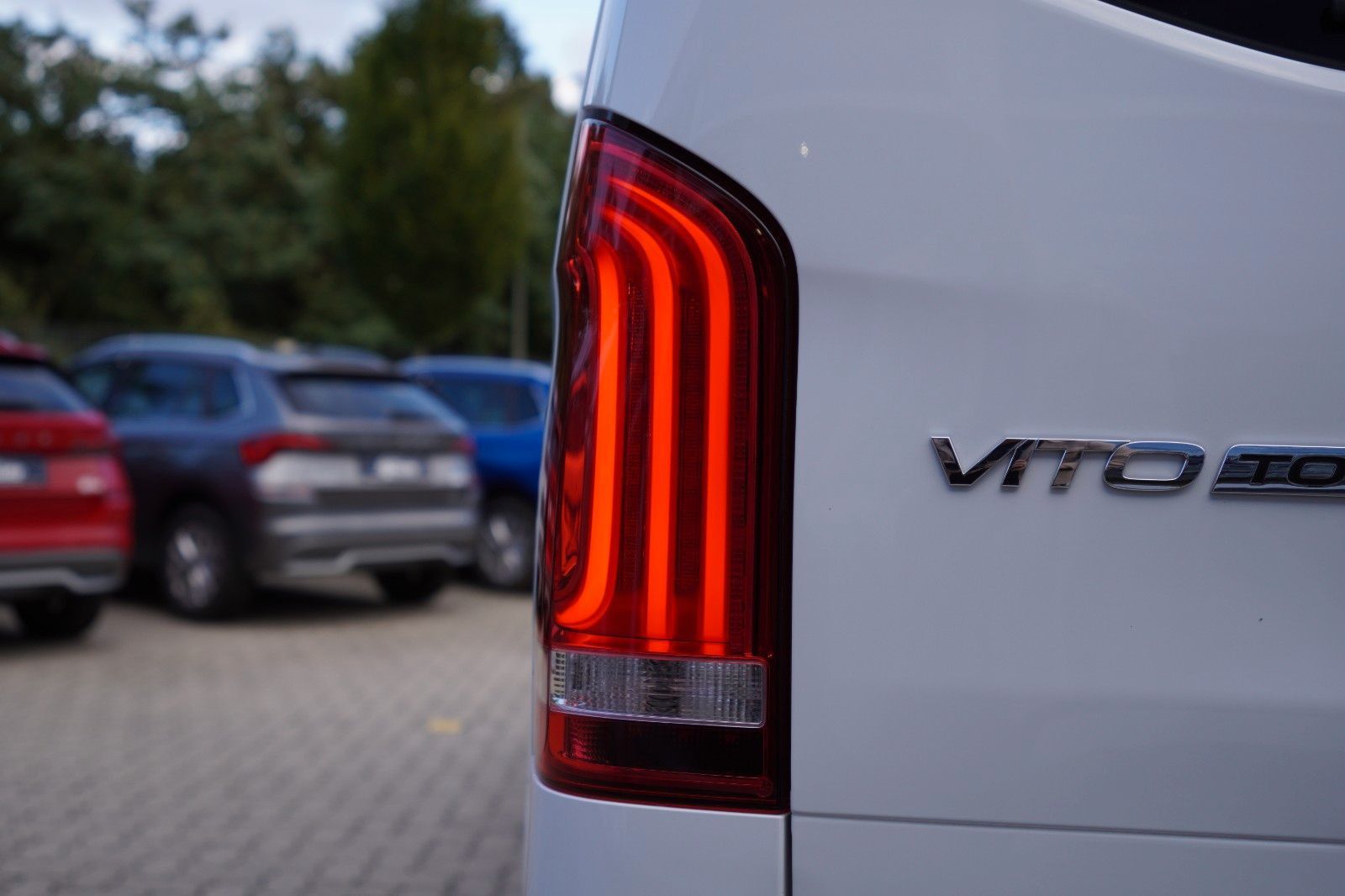 Fahrzeugabbildung Mercedes-Benz Vito Tourer 114CDI Pro lang*AHK*NAVI*SHZ*Standh*