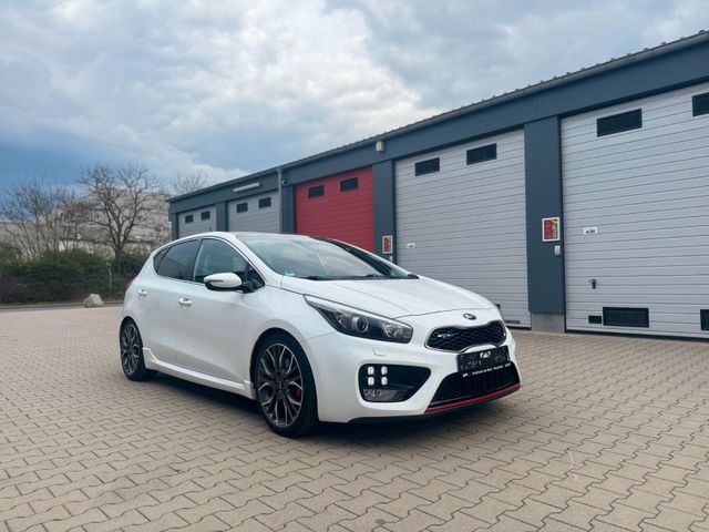 Kia Ceed GT-LINE 1HD Pano/Navi/GT-Sitze RFK