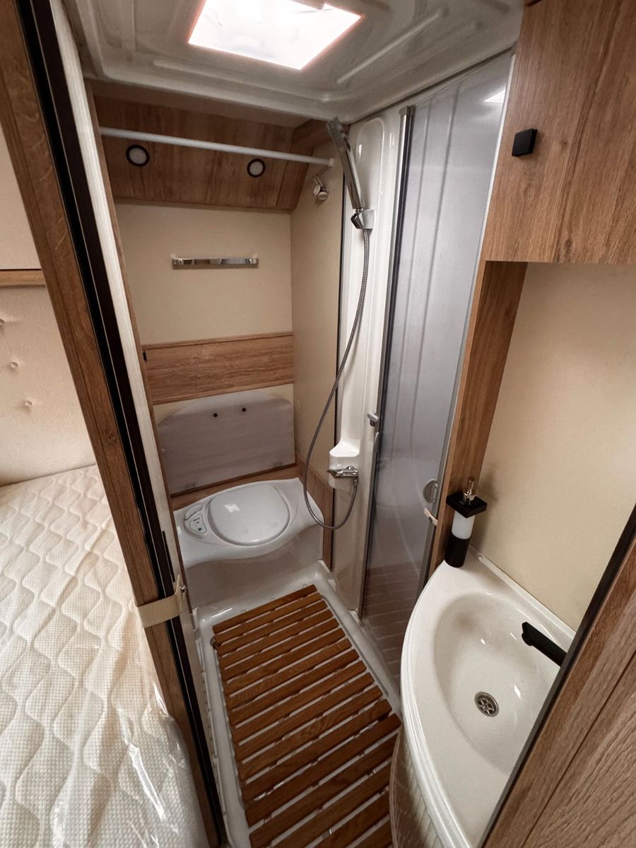 Fahrzeugabbildung Eura Mobil Profila RS 675 SB