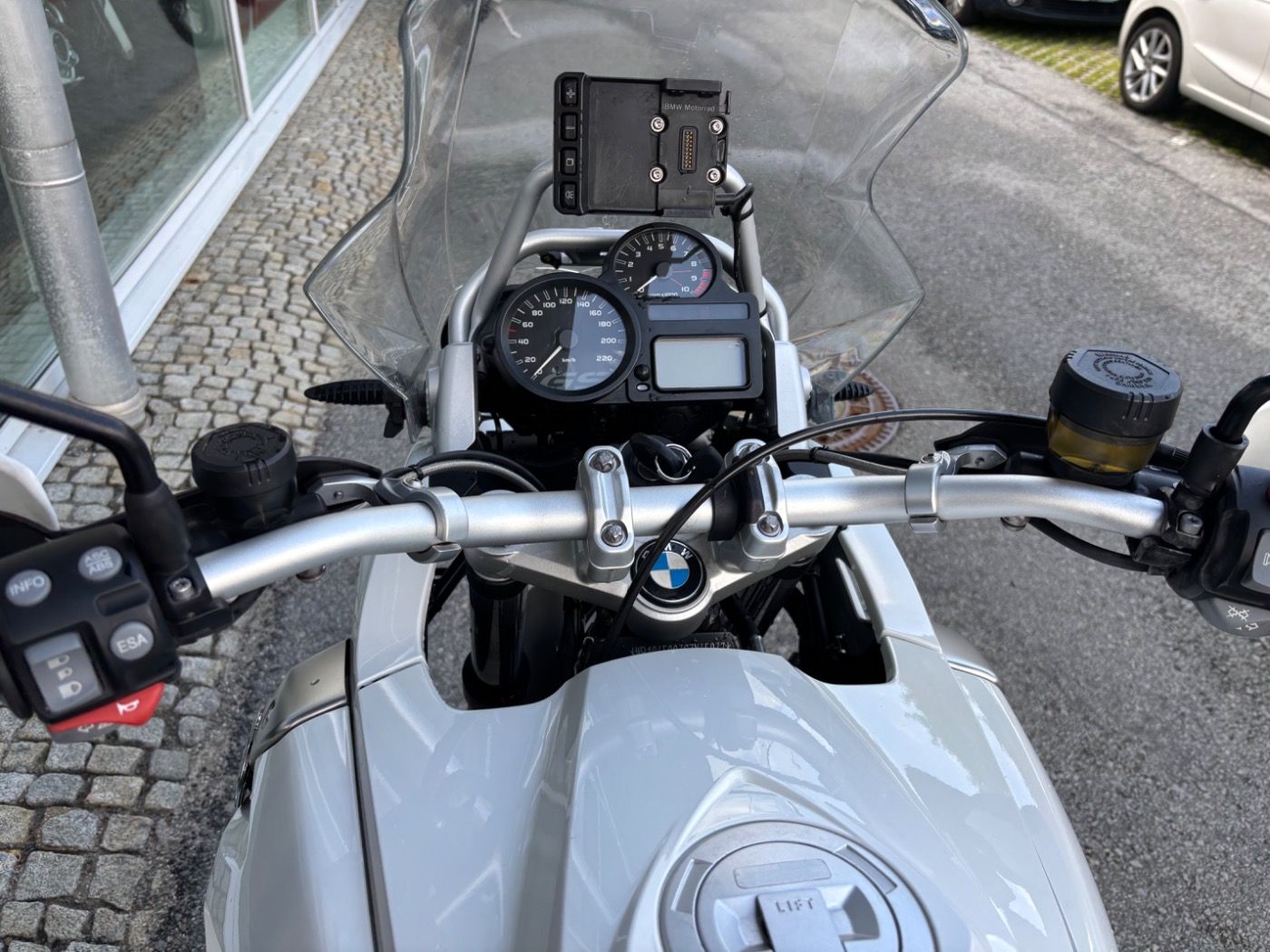 Fahrzeugabbildung BMW R 1200 GS Sondermodell Rallye aus 1. Hand
