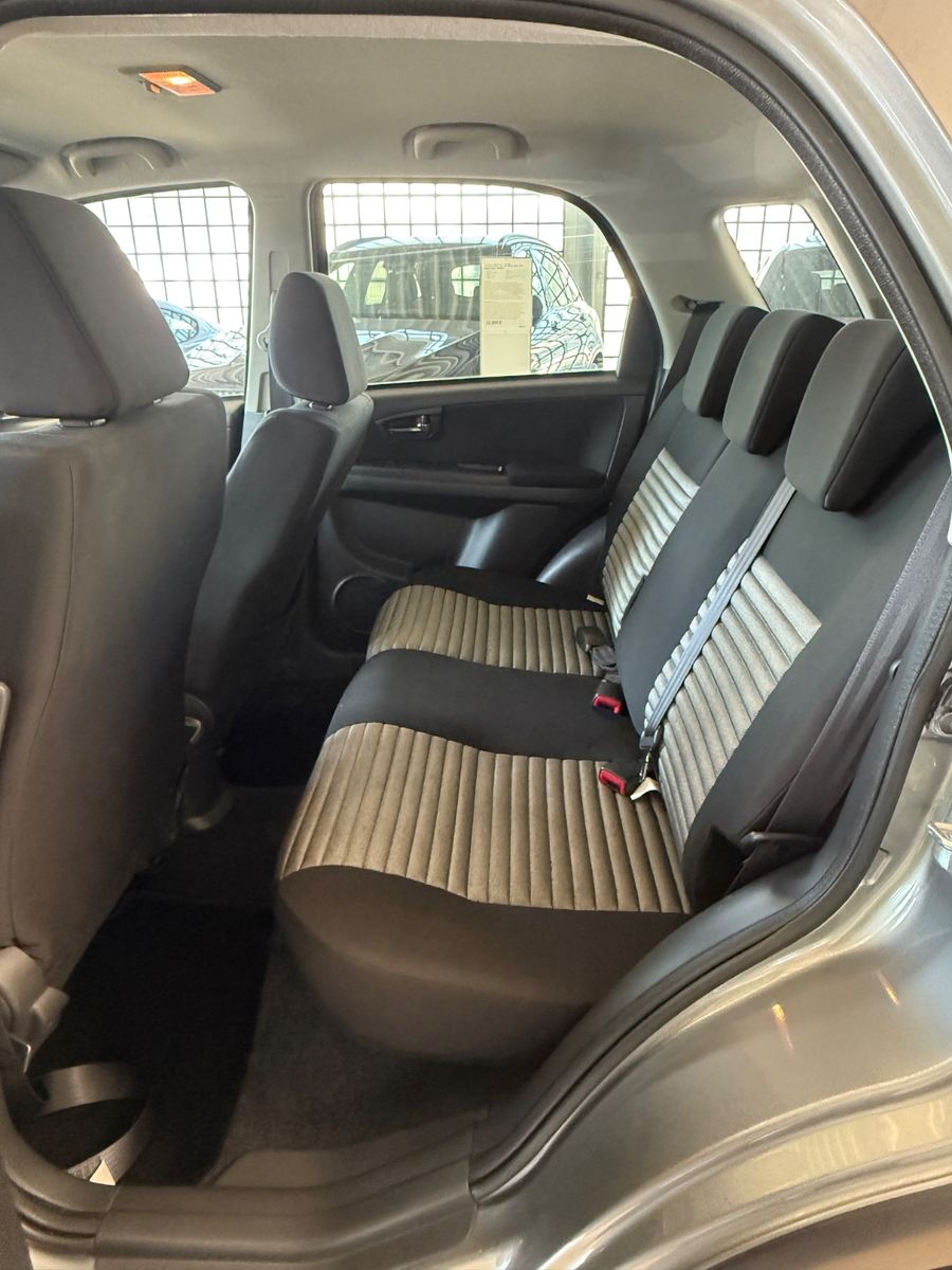 Fahrzeugabbildung Fiat Sedici 1.6 16V Easy 4X4