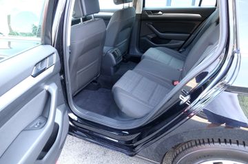 Volkswagen Passat Variant - 9